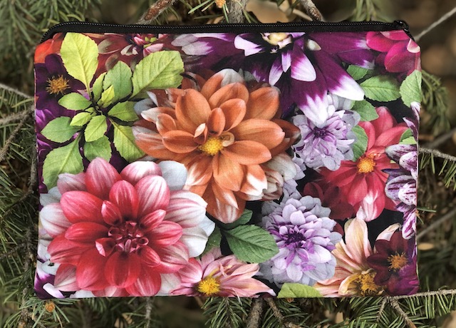 Tina's Garden zippered bag, The Scooter