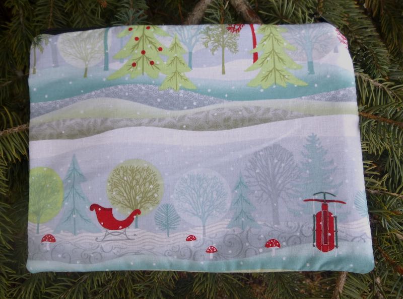 Winter Wonderland Mahjongg card and coin purse, The Slide - CLEARANCE