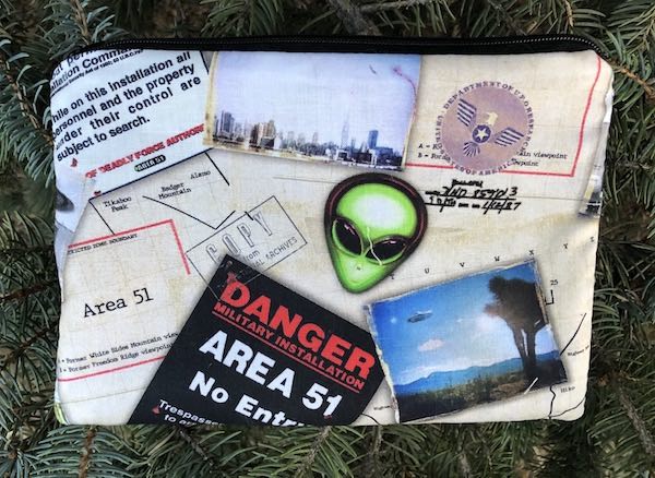 Area 51 Aliens zippered bag, The Scooter 1