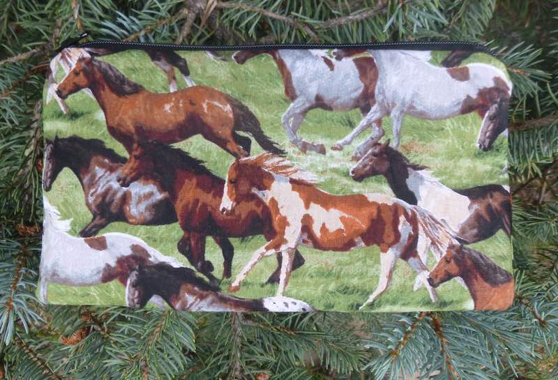 Running Free Deep Scribe pen and pencil case