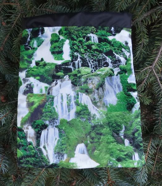 Waterfalls Flatie Jr. a flat drawstring bag